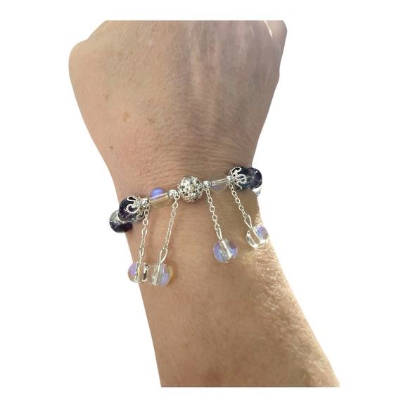 Stunning Glass Bead Bracelet with Dangling Charms - Picture 4 of 4